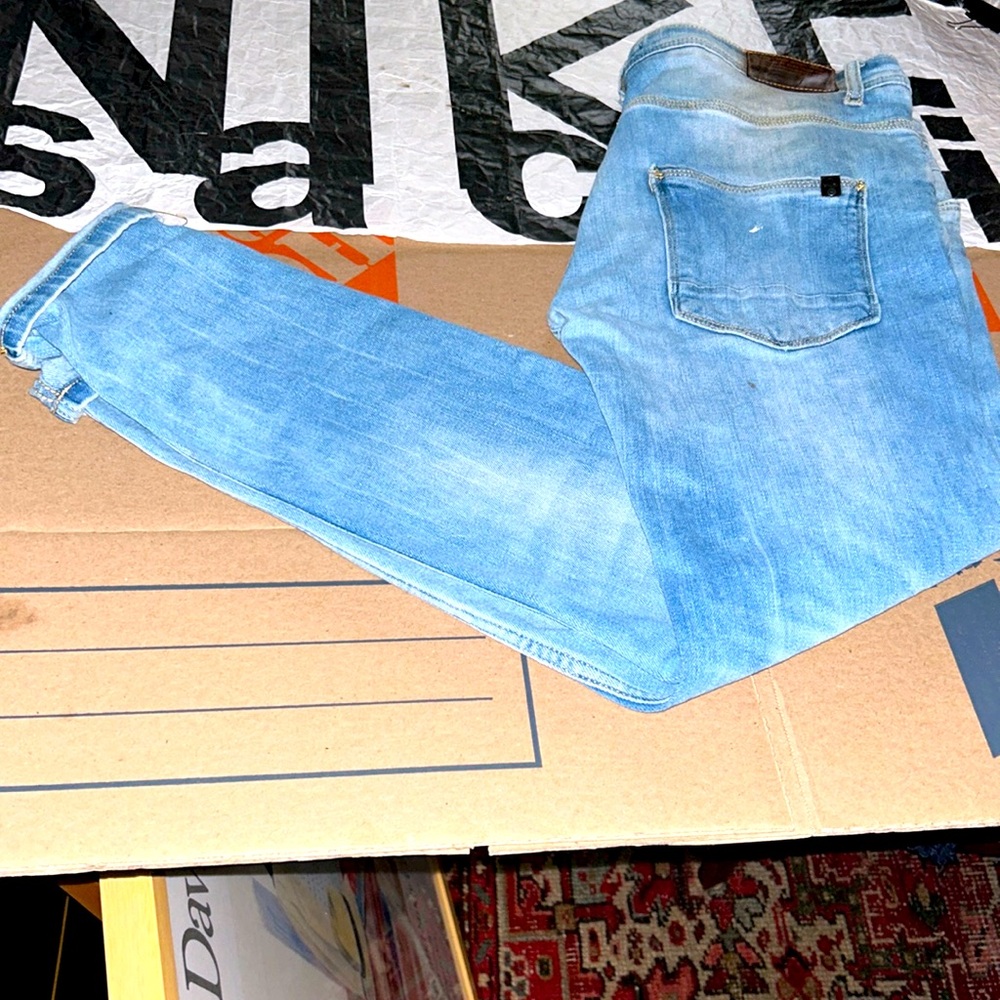 Zara Premium Light blue jeans
